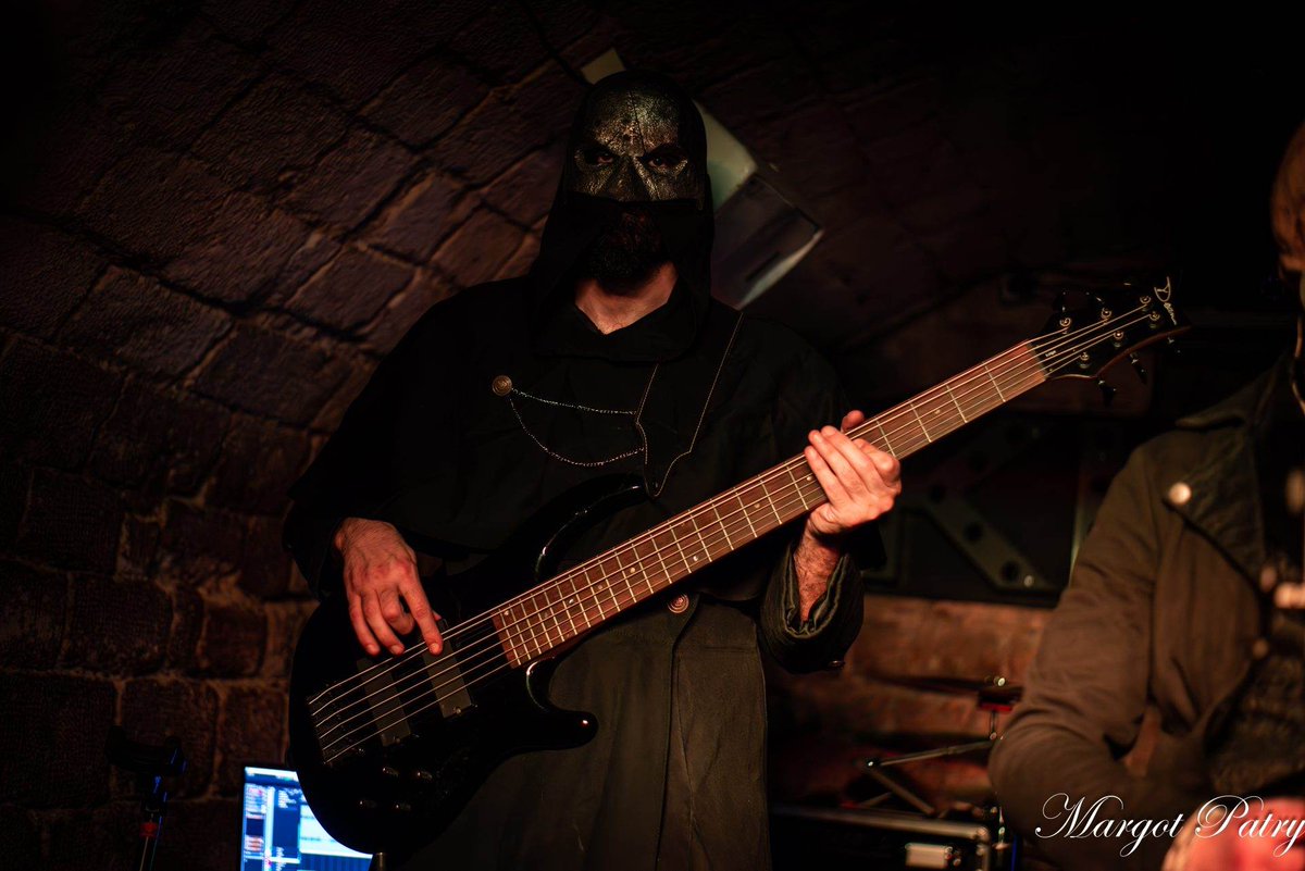 weareexanimis's tweet photo. Live at @Le_Klub, 13.04.23.
Merci Margot Patry pour les 📸
- - -
#weareExanimis #deathmetal #live #photography #Paris #show #metal #concert #livepictures https://t.co/Y2xwGjVeR4