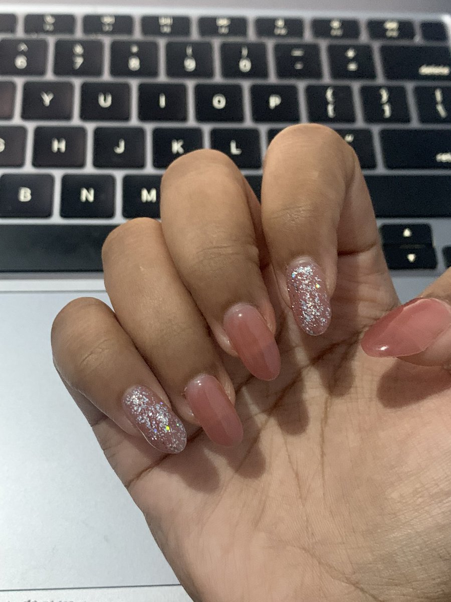 nakaharadz's tweet photo. @sertralinemood TIMAKACIIII CEEEEYY HUHUHU NAKSIR BGT MAU LIATIN TERUS KUKU INI 🥺🥺🥺 plus I have a realllyyyy good time with you!!! Akhirnya menemukan nail expert yang bisa diajak ngobrol 😭😭😭❤️❤️❤️❤️🥺🥺🥺❤️🧡💛💚💙💜❤️‍🩹🤍🤎❤️‍🩹❣️💕💞💓💗💖💘💝 https://t.co/aqMtQg8Itr