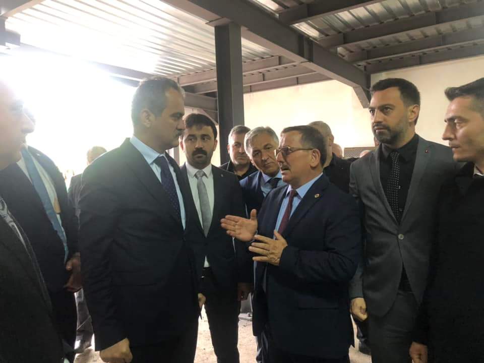 Çatalpınar_ Belediyesi (@ctlpnrbld) on Twitter photo Şifasuyu Tekstil Park Projemizin daha geniş kesimlere hitap edilebilmesi için Milli Eğitim Bakanımız Sayın Mahmut ÖZER'in talimatlarıyla 4 milyon lira ek destek ödemesi yapıldı. Sayın Bakanımıza teşekkür ederiz.<a href="/prof_mahmutozer/">Mahmut Özer</a> <a href="/tcmeb/">Millî Eğitim Bakanlığı</a> Şifasuyu Tekstil Park Projemizin daha geniş kesimlere hitap edilebilmesi için Milli Eğitim Bakanımız Sayın Mahmut ÖZER'in talimatlarıyla 4 milyon lira ek destek ödemesi yapıldı. Sayın Bakanımıza teşekkür ederiz.<a href="/prof_mahmutozer/">Mahmut Özer</a> <a href="/tcmeb/">Millî Eğitim Bakanlığı</a>