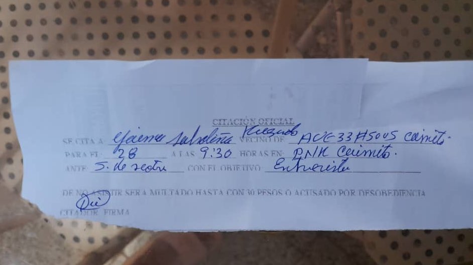soy_armanditoo's tweet photo. La represion continúa hacia mi hermana Yaima Sardiñas (@SardinasYaima), ayer fue citada nuevamente para que se presentara hoy a las 9:30 am pero no se presentó debido a que tiene hijos y tiene que atenderlos. El objetivo de la Seguridad de Estado es censurarnos a mí y a ella. https://t.co/mulvxOaY6C