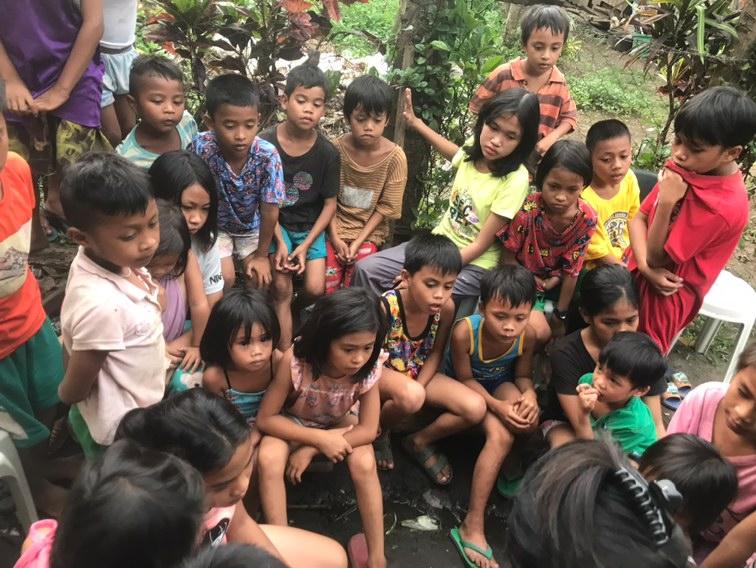 Pitay2128's tweet photo. Kids for Jesus

#JesusLovesTheLiteChildren
#Philippines❤️ https://t.co/Q5I3BFfOof