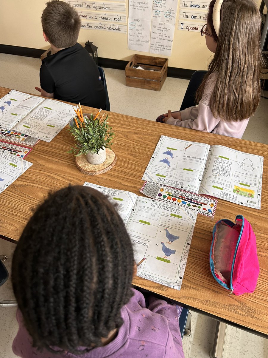 We LOVE our #greatcanadianfarmtour workbooks to go along with the videos. Today we are heading to #manatoba to learn about #chickenfarming <a href="/AITCCanada/">AITCCanada</a> <a href="/aitcsk/">Agriculture in the Classroom SK</a> <a href="/aitcmb/">Agriculture in the Classroom-Manitoba</a> #learningtogether #GCFT23CONTEST
