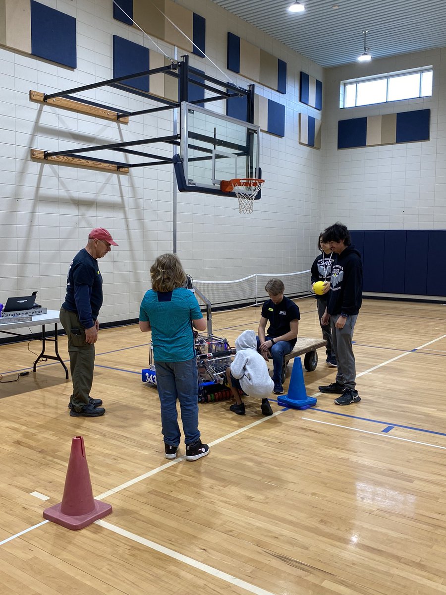 MrsBouldinSTEM's tweet photo. This is my happy, and I am so thankful to see my community coming back into my building for Math and Science Career Day to bring STEM Career Fields to our students. Im exhausted I’m the best way possible. #StoriesInSTEM #STEMEducation #SCSTEM https://t.co/wWnkRP9Wzb