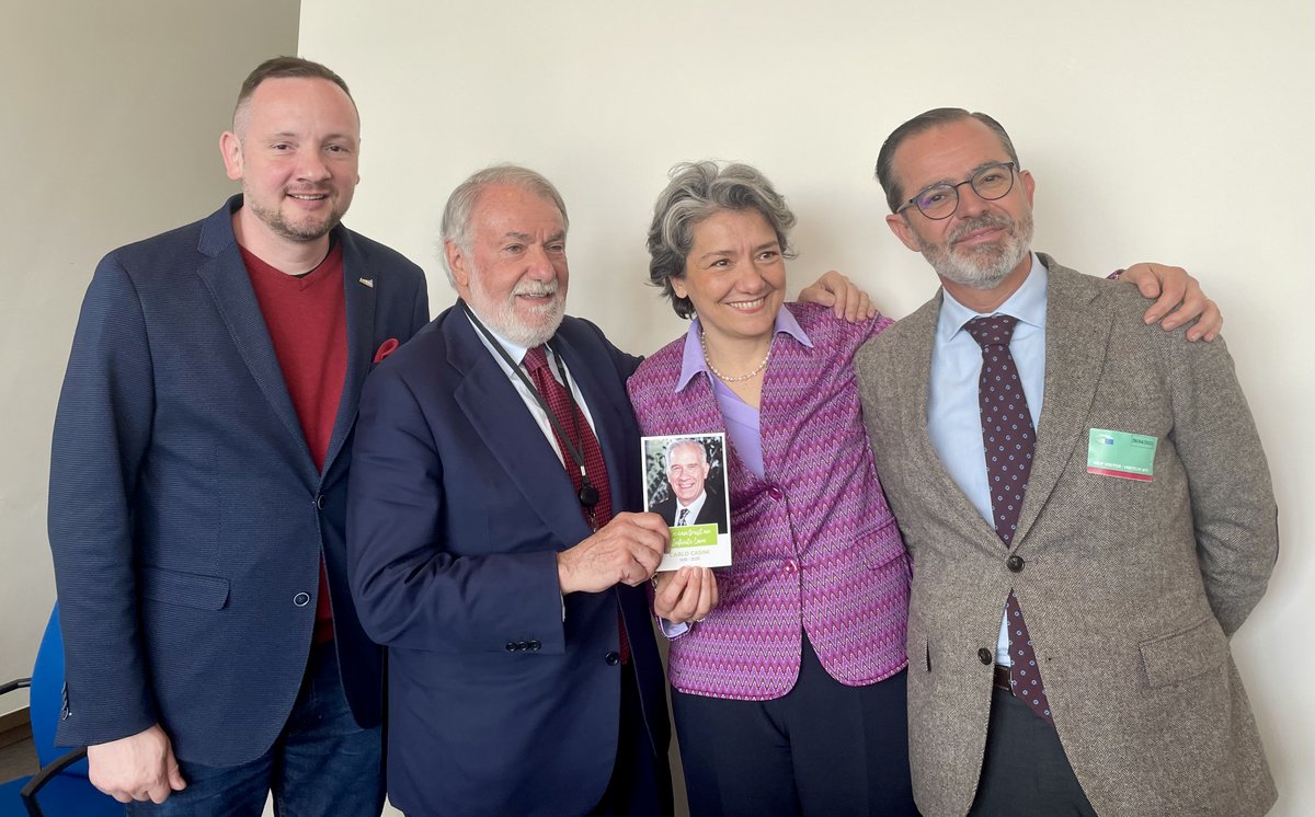FederacjaZycia's tweet photo. ✌️Marina Casini, kierująca 🇮🇹ruchem pro-life @MpV_Italia, została pierwszą kobietą wybraną na prezydenta Europejskiej Federacji @oneofuseu. Jakub Bałtroszewicz, prezes @FederacjaZycia ponownie został wybrany sekretarzem generalnym👇
https://t.co/3aNjy3vgfz https://t.co/8QEqMRQrgP