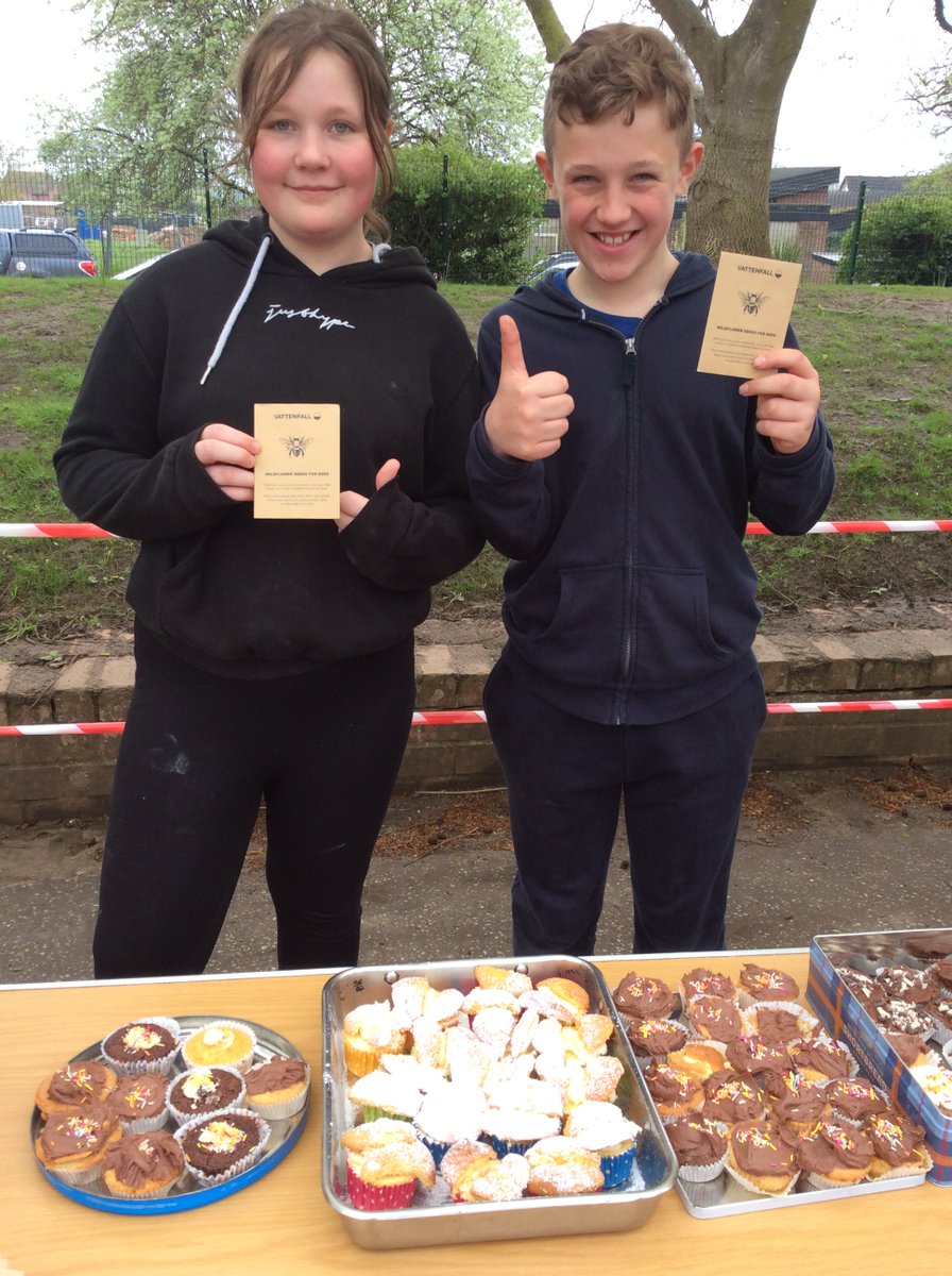 NectonY2's tweet image. Necton Primary's Eco-Council has done a super job of promoting #NoMowMay with a wildflower seed and cake stall. A big thanks to our wider school family for helping us raise over £100 towards our gardening area. @NectonPrimary @Love_plants