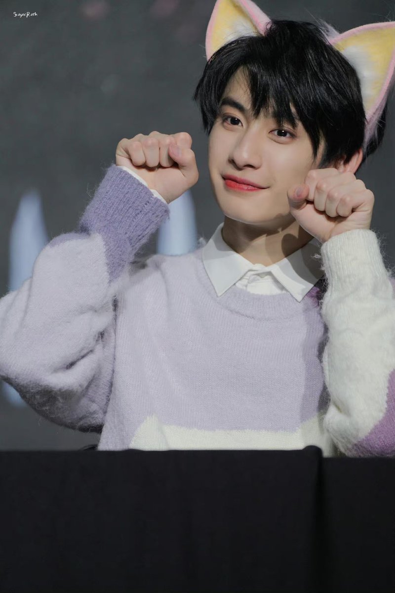 CKanthama's tweet image. คือบั่บบบบบเเกกกกกกกน่ารักมาก~~🥹

#YanKe #闫钶 #YiAnMiddleSchool #易安中学