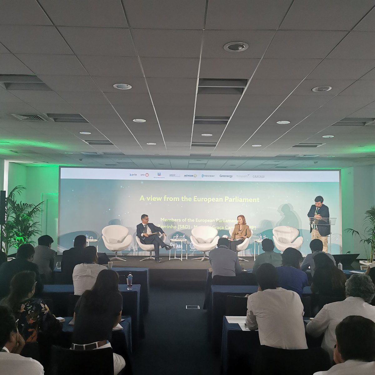 EwabaEU's tweet photo. "We have to take a full-life cycle analysis #LCA. You cannot analyse a fuel if you don't consider the full cycle. This is currently missing from the @EU_Commission approach." MEP @mgracacarvalho at the #BPlusSummit. https://t.co/jBsF7eotje