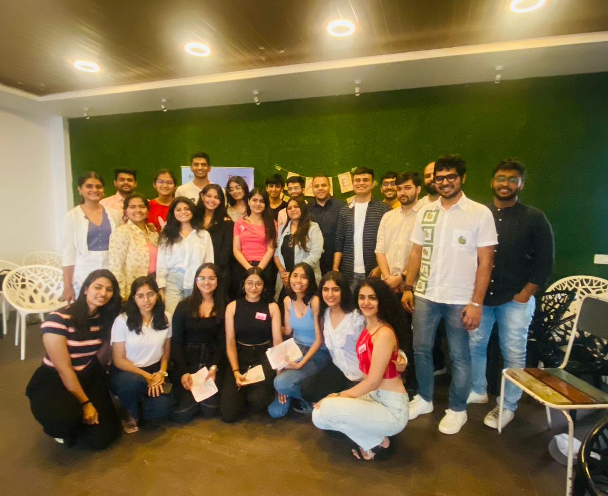 rotaract_nyf's tweet photo. Talk, titles &amp; tales!
RAC NYF presents #Pageturners  an opportunity to talk and bond over a book 📚 https://t.co/FXuA8pIpqf