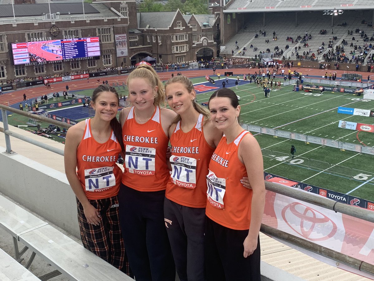 LadyChiefsTribe's tweet photo. The 4x100 relay team of Morgan Shank, Veronica Ashcraft, Maddie Van Haren and Katie Zubrzycki placed 2nd in their heat and ran a season best time of 50.59. Let’s Go!!! https://t.co/HhQFb4jCPF