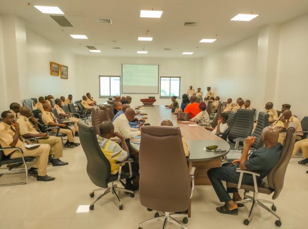ICMPDWestAfrica's tweet photo. Gender mainstreaming at Nigeria Immigration Service. NIS is modernizing! https://t.co/XnOMkUlDAR