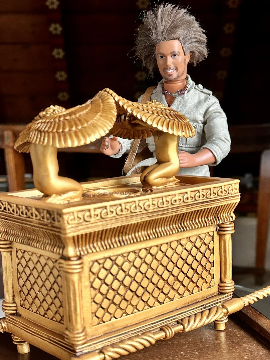 tsoukadolly's tweet photo. No way!!!!!! Tsoukadolly said he’s been travelling and had his ‘souvenirs’ held up in Ethiopian Customs! @Tsoukalos https://t.co/k5PQvPDrxW