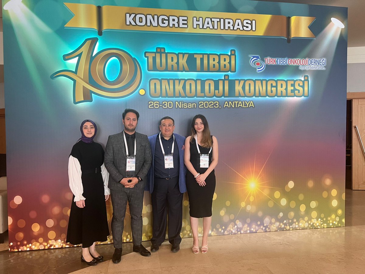 MutluDemiray's tweet photo. 10. Türk Tıbbi Onkoloji Kongresi için Antalya'dayız. Birbirinden değerli meslektaşımın da katıldığı kongrede bugün, oturum başkanlığını yaptığım "Ürogenital Tümörler" konusunda bilgi ve tecrübelerimizi paylaştık. https://t.co/H0y4riFY9y