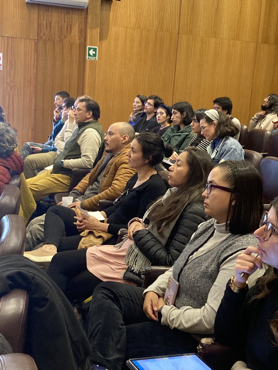 ⭕️ ¡Iniciamos el año académico 2023 de nuestros Postgrados en Lingüística!  Inició el coloquio  “Nuevas perspectivas en la convergencia entre la lingüística y la inteligencia artificial” con los Doctores Ricardo Martínez y  <a href="/allefloores/">ale flores</a>  - ¡Nuestro doctorado cumple 30 años!