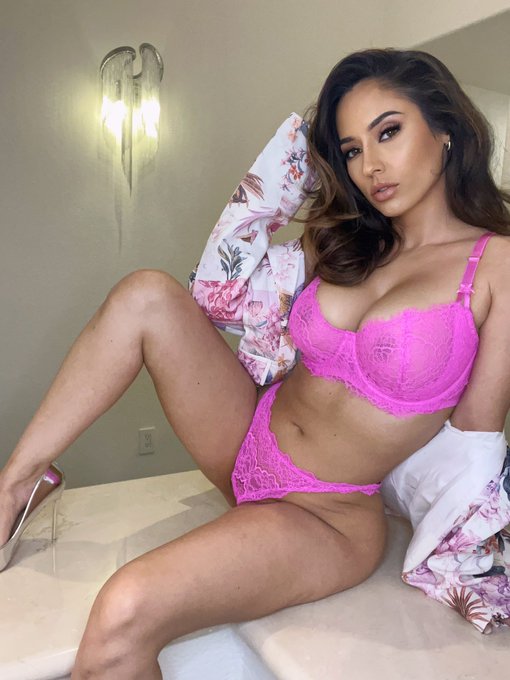 Check all my links for new content!  #rt https://t.co/nitDQJ0Hyc<a href="/tag/rt"class="tags">#rt</a>