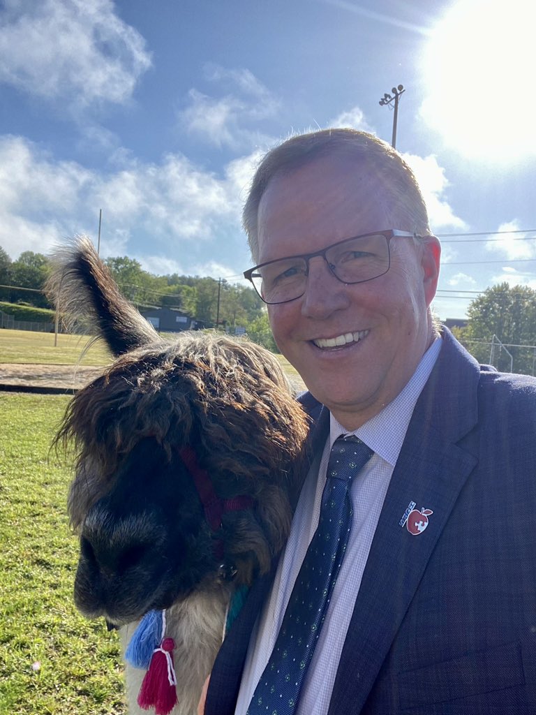Scott Rhodes tweet media