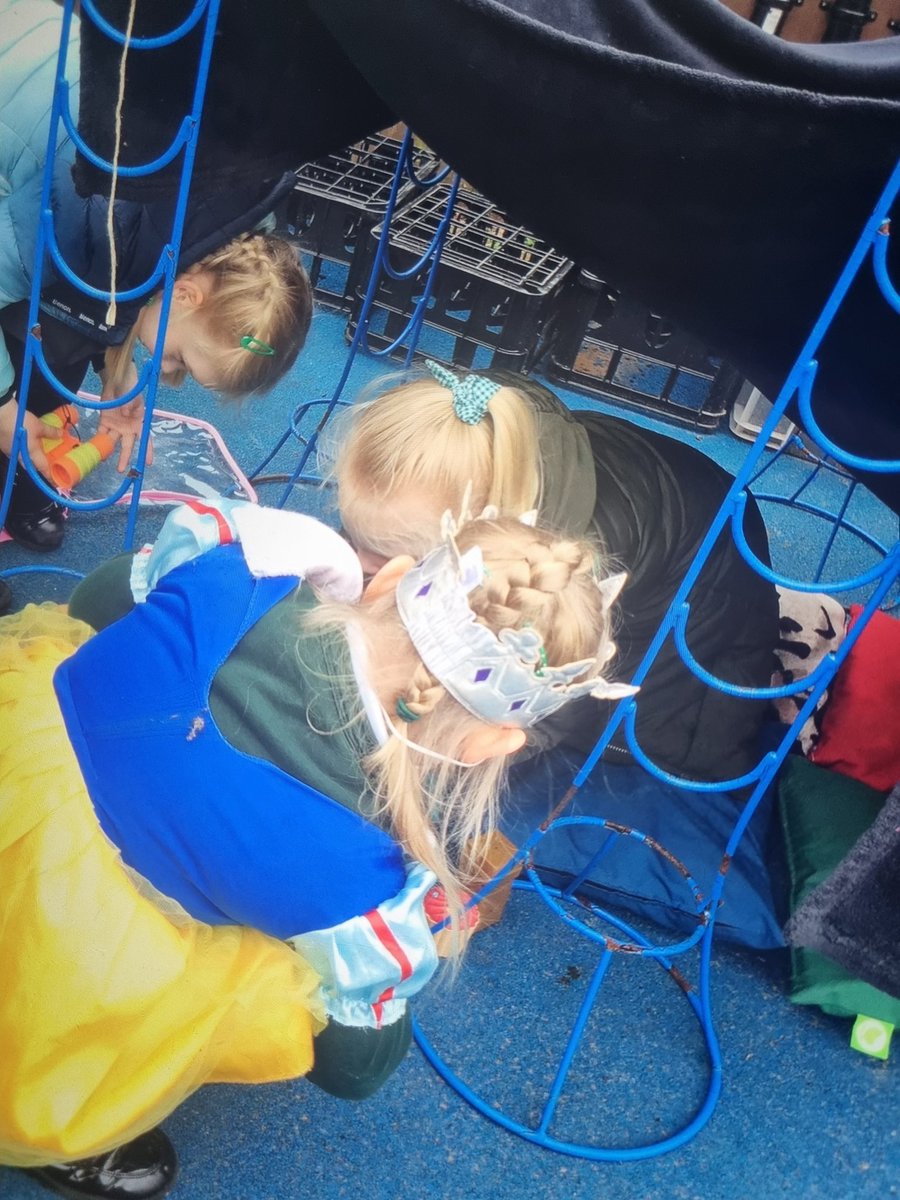 Gedneychurchend's tweet image. A great week of balance biking and child initiated learning in EYFS! #busyweekoflearning #EYFSfun @InfinityAcad @SpaldingPriAcad