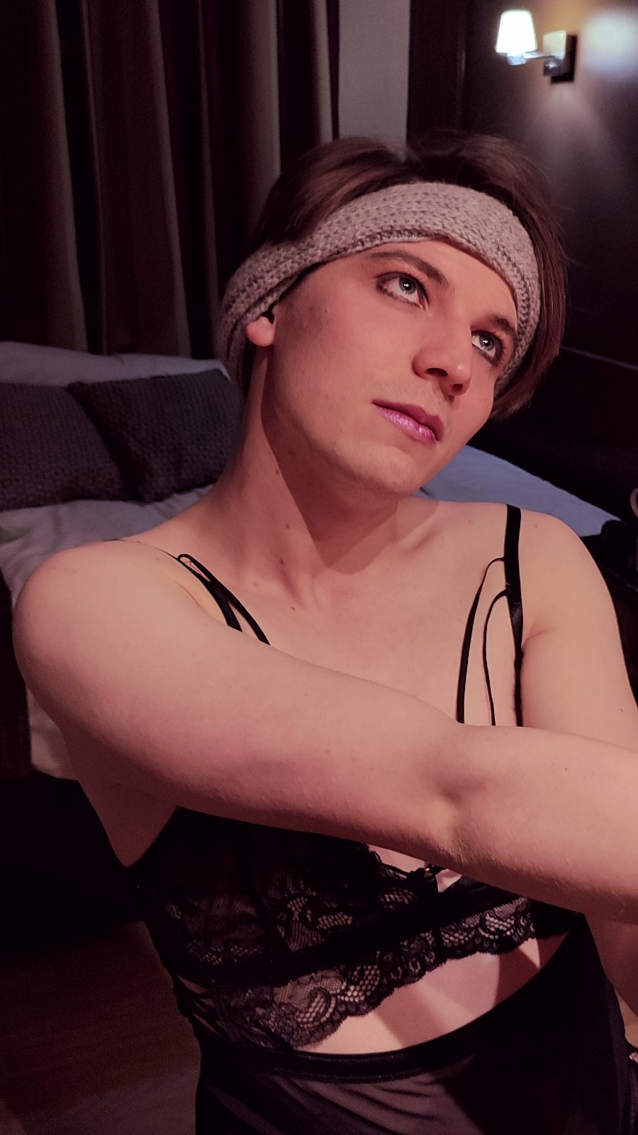 1 pic. ??Dare to Stare | Stare to Dare?? https://t.co/uqGdfzIRRS