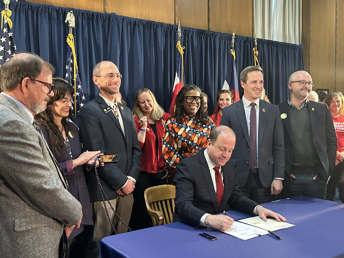 teamenoughden's tweet image. Thank you @GovofCO for signing 4 incredible gun violence prevention bills into law today. Colorado is now one of the leading states for gun safety legislation. This wouldn’t have been possible without the incredible advocates who fought so hard for this. #endgunviolence