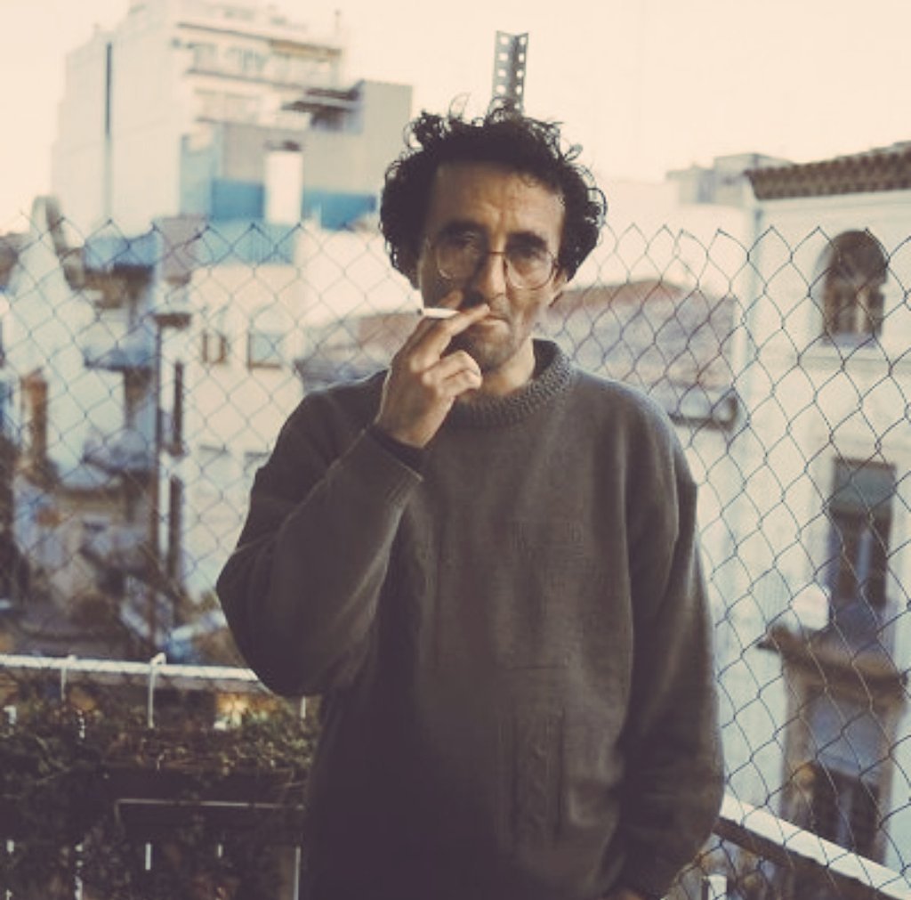 michalspina's tweet photo. hoy Roberto Bolaño habría cumplido 70 años
dnes by se Roberto Bolaño dožil sedmdesátky
1953–2003
čtěte ho https://t.co/NN13xZP4qN