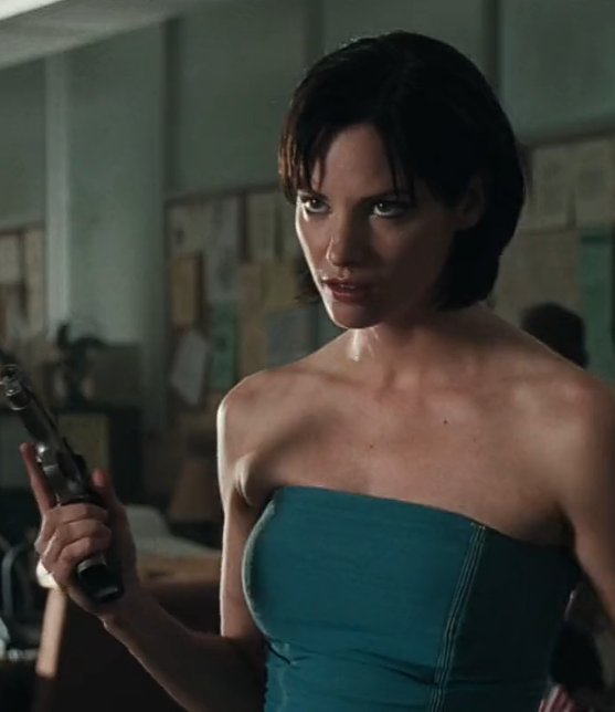 resident evil women archives on X: Jill Valentine — Resident Evil:  Apocalypse (2004)  / X