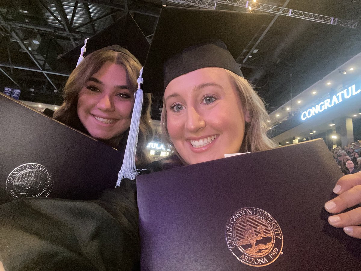 GrayceSchettler's tweet photo. #gcu2023 We did it!!! 🎉💜 https://t.co/5ifN9dPNeP
