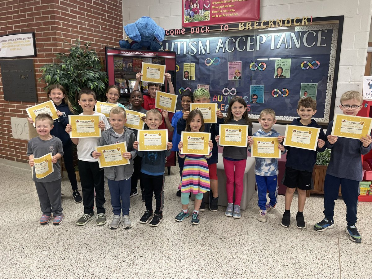 BrecknockRocks's tweet photo. During our Sprint to Spring fundraiser, Ss had the chance to enter fun raffles for experiences such as being principal for a day, extra time with our school counselor, a morning announcement segment, or lunch with a staff member!   Here are most of our winners, missing 2.  🎟️ 🥳 https://t.co/dKDPzQzWqf