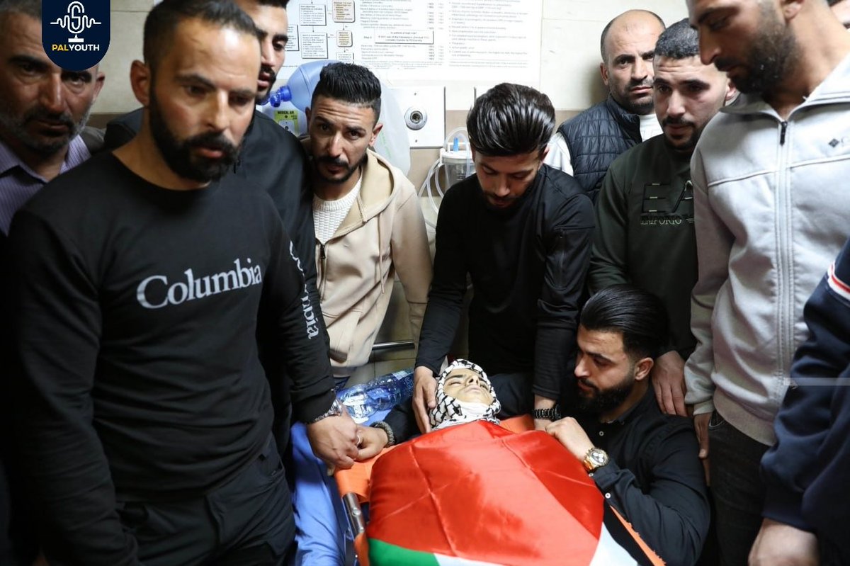 PalYouth4News's tweet photo. ⭕In Pictures📷|| Part of the farewell and funeral of the #Palestinian child martyr Mustafa Amer Sabah (16 years old), from the town of #Tuqu', east of #Bethlehem, who was shot dead by israeli forces bullets. 

#PalYouth https://t.co/1CR34hVxBb