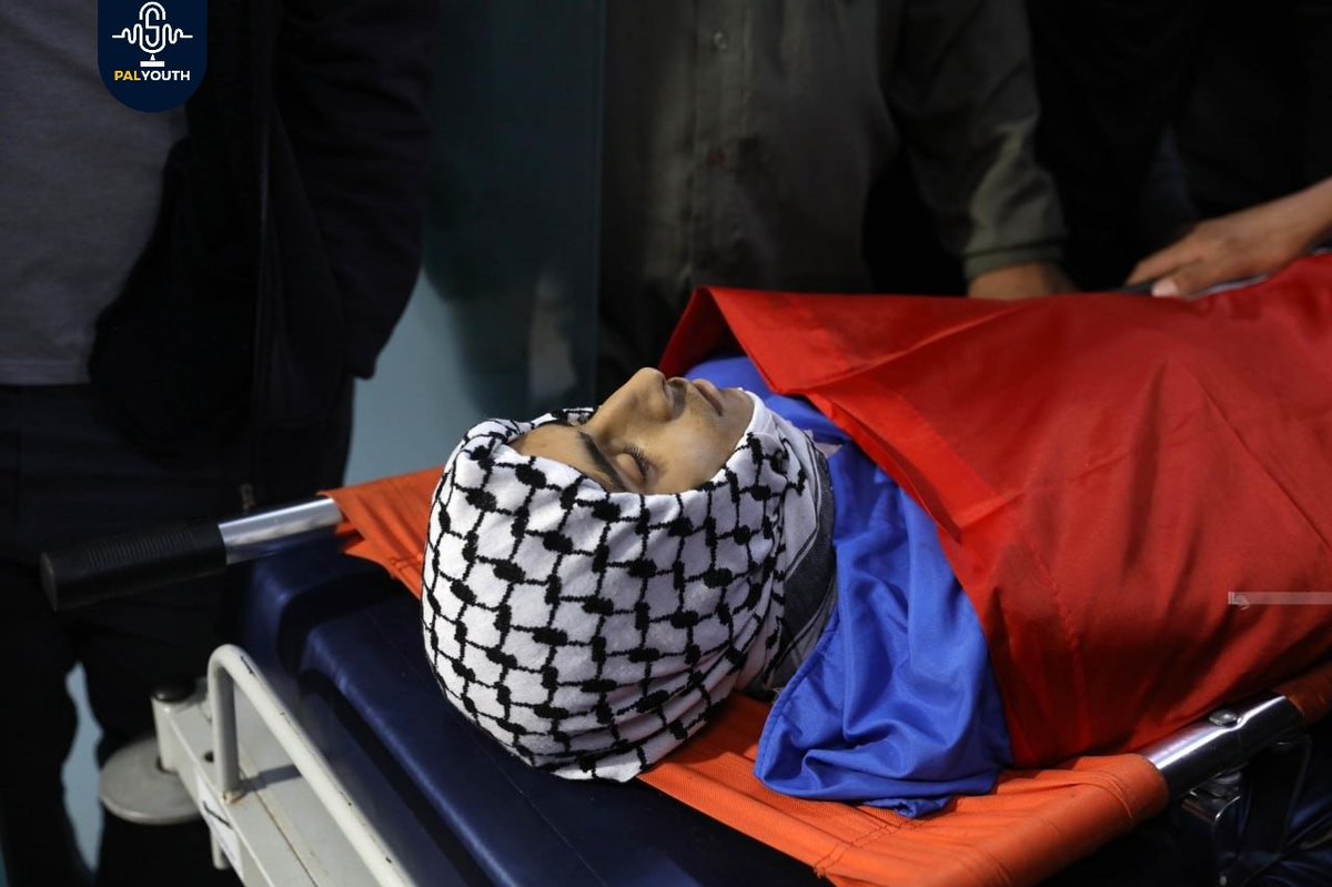 PalYouth4News's tweet photo. ⭕In Pictures📷|| Part of the farewell and funeral of the #Palestinian child martyr Mustafa Amer Sabah (16 years old), from the town of #Tuqu', east of #Bethlehem, who was shot dead by israeli forces bullets. 

#PalYouth https://t.co/1CR34hVxBb