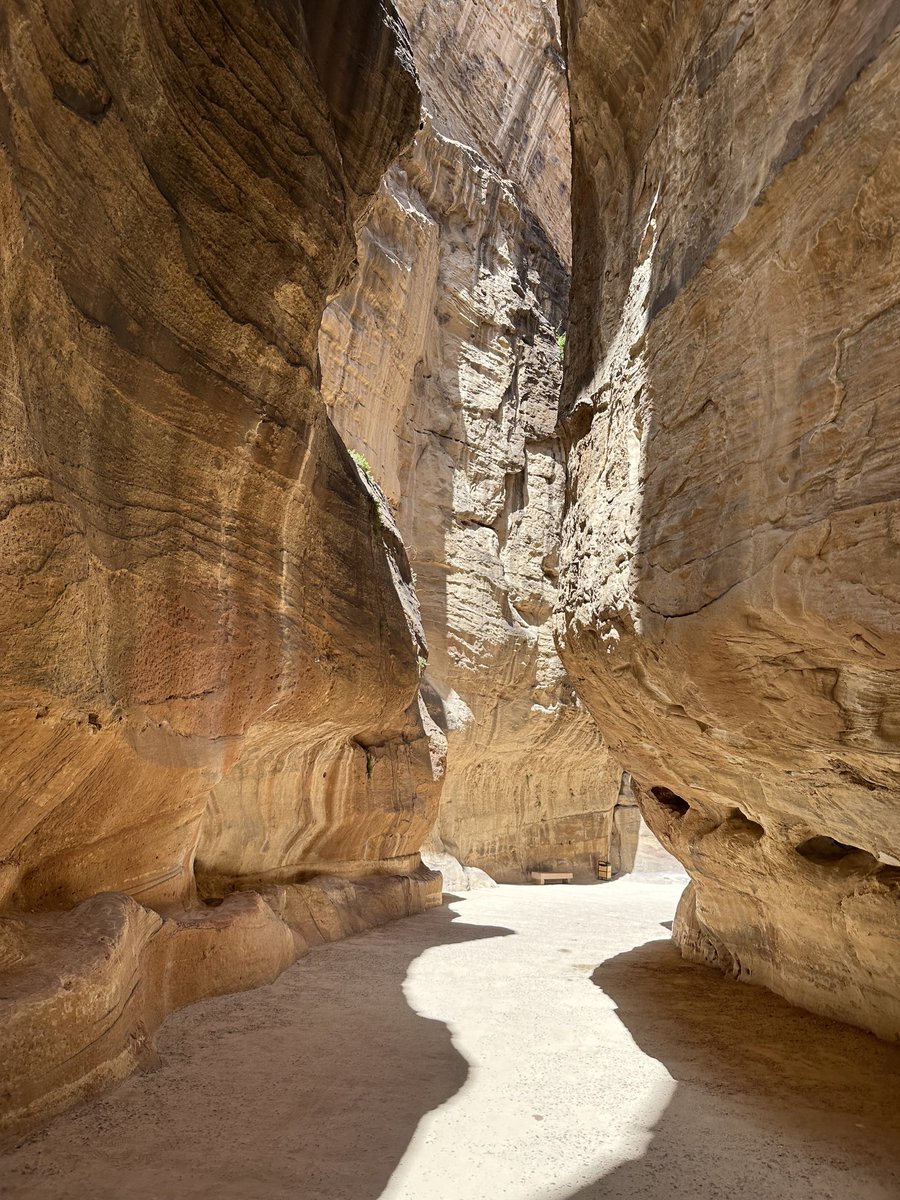 brea_gr's tweet photo. A view to remember #petra #jordan #thetreasury https://t.co/GJEnpLzX5G