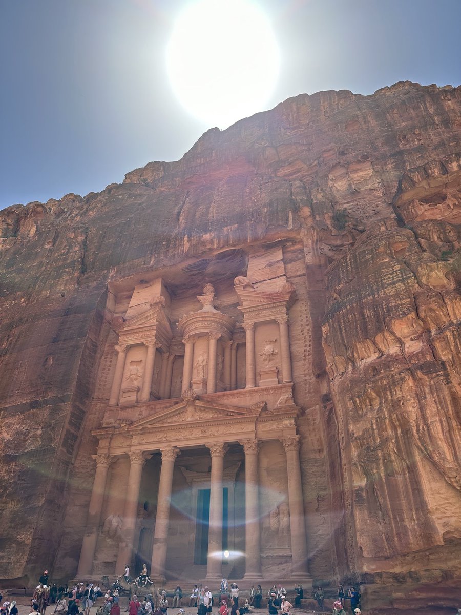 brea_gr's tweet photo. A view to remember #petra #jordan #thetreasury https://t.co/GJEnpLzX5G