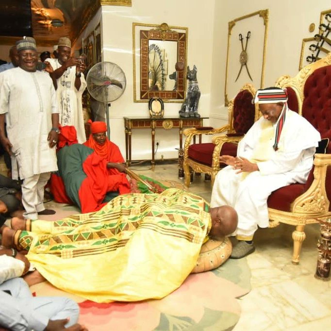 diaspora4dino's tweet photo. What a warm welcome in Okene today. 

Sen. Dino Melaye for Kogi State Governor. 

#kogi 
#kogistate 
#okene 
#dino https://t.co/xAJ9Fhoa7l