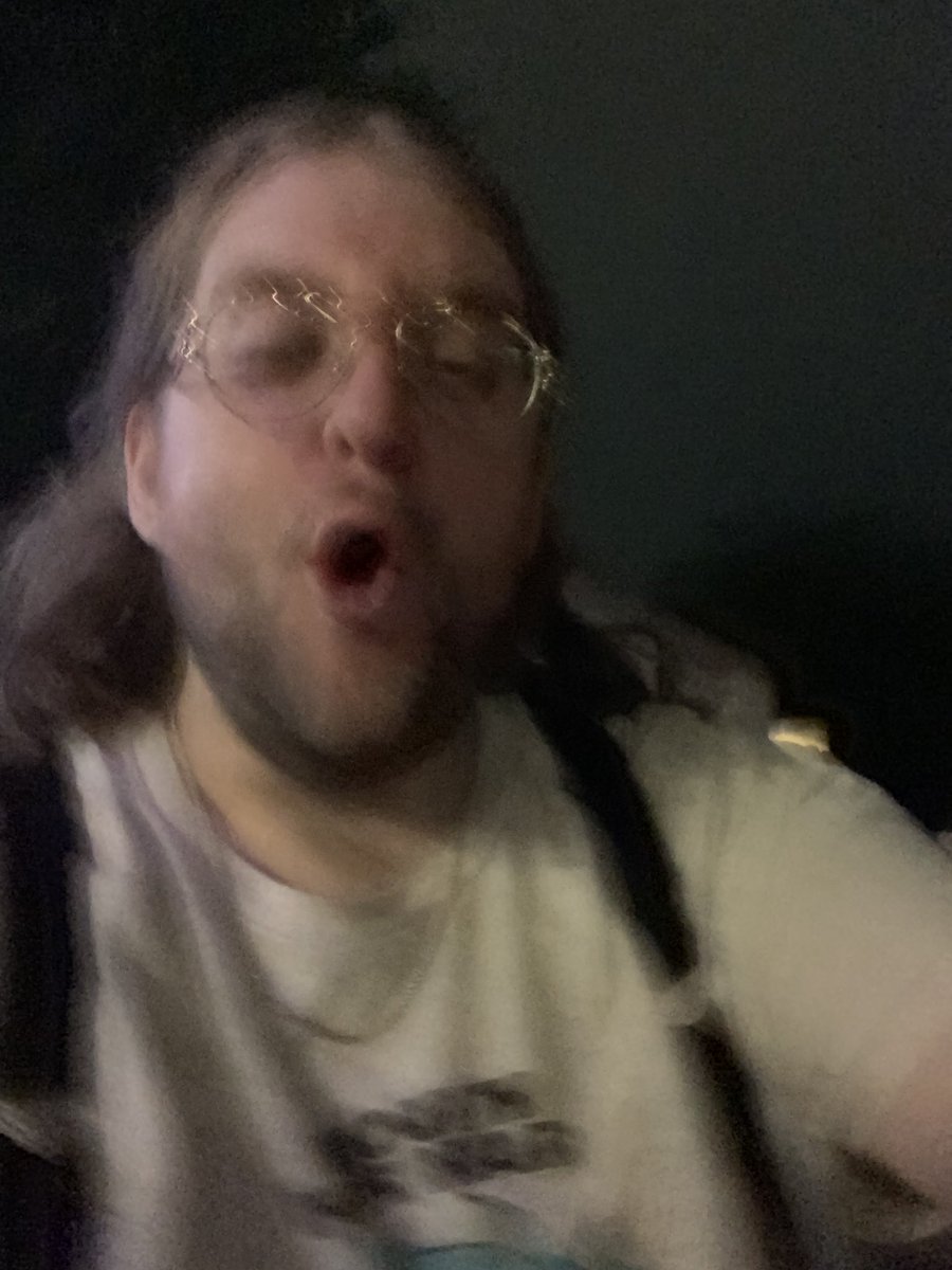 LIMBLESSNOISE's tweet image. Who is this