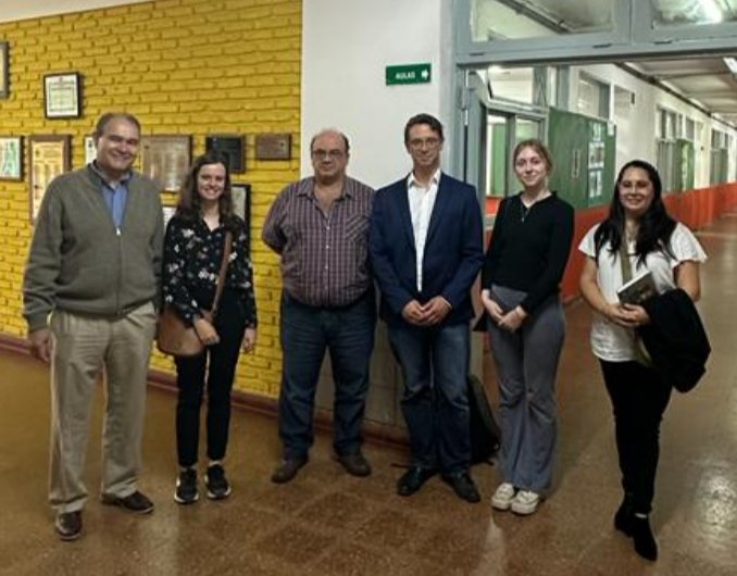 Excelente reunión de coordinación del proyecto de enseñanza de alemán en las Epet de Misiones. Grata visita del representante de la embajada de Alemania a Posadas . Convenio entre el Goehte Institut, Gobierno de Mnes y Alemán. @GoetheInstBsAs <a href="/fabianchilipank/">Fabian Chilipanka</a> <a href="/ADOMIS_Misiones/">ADOMIS_Misiones</a>