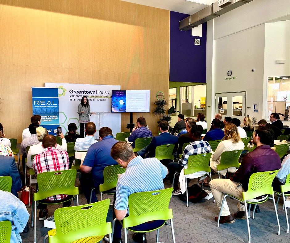 SunnovaEnergy's tweet photo. Thank you, to #REALHouston for inviting us to their first-ever early #career professional lunch at @GreentownLabs Houston.

We enjoyed discussing the advancements in #energy storage, the challenges facing the industry &amp; networking with fellow #cleanenergy industry enthusiasts. https://t.co/i06W3v7uKE
