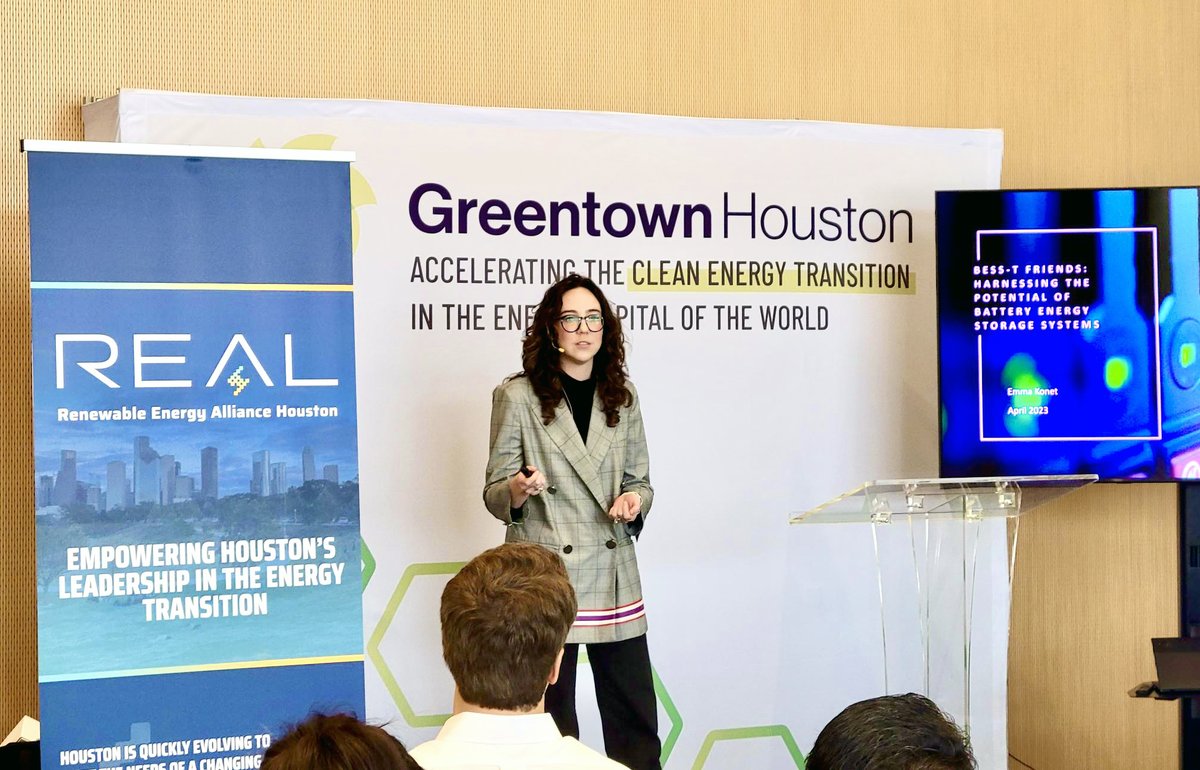 SunnovaEnergy's tweet photo. Thank you, to #REALHouston for inviting us to their first-ever early #career professional lunch at @GreentownLabs Houston.

We enjoyed discussing the advancements in #energy storage, the challenges facing the industry &amp; networking with fellow #cleanenergy industry enthusiasts. https://t.co/i06W3v7uKE