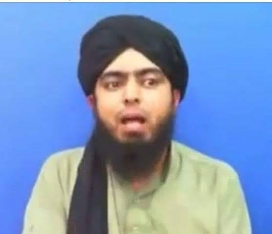Pak_feelings's tweet photo. Those who launched Mirza Ghulam Qadiani have launched him in the market to fulfill their nefarious ambitions.
These are not enemies, they are traitors. Soon they will come out as traitors of Pakistan. Their reins must be pulled.
#IslamicMessagingSystem https://t.co/xWfw0TJoVN