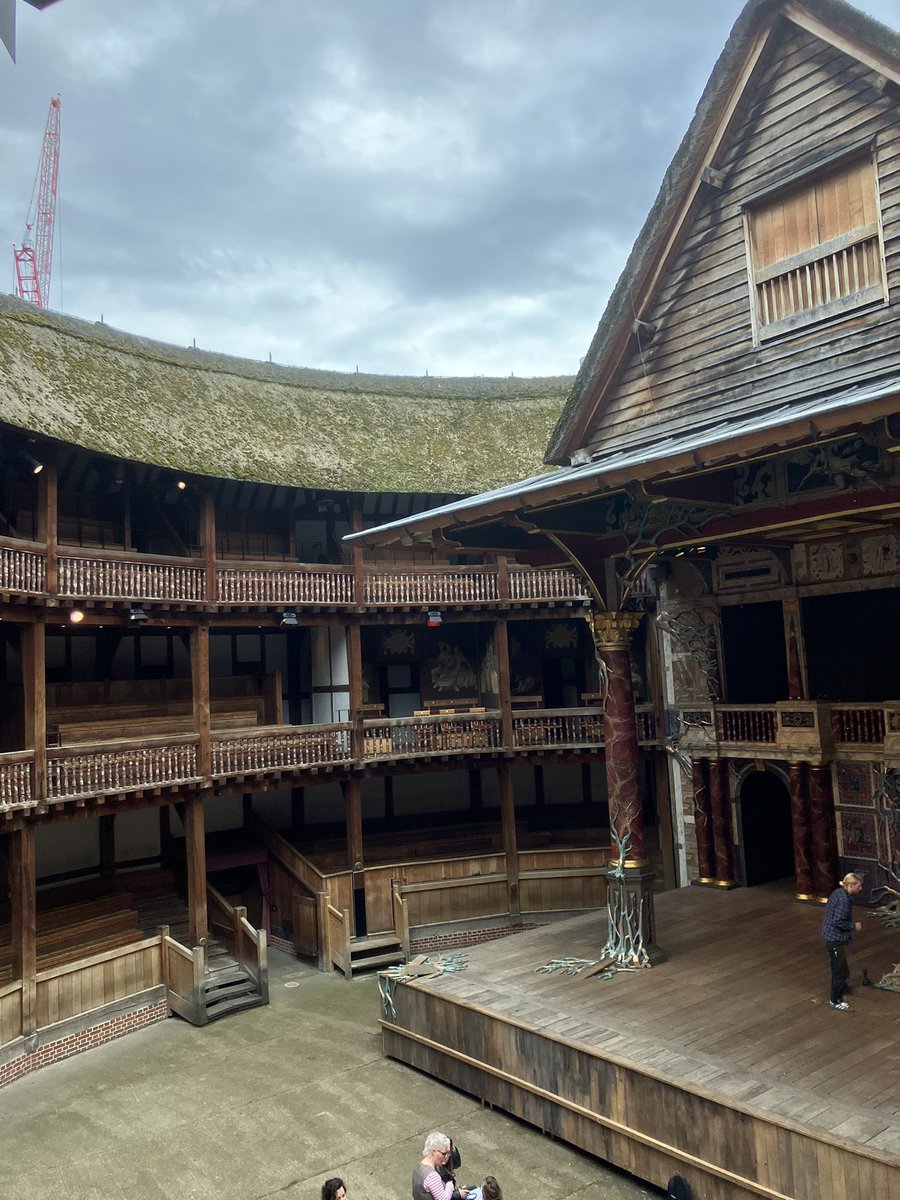 For this American actor🎭🇺🇸visit to @The_Globe was a must on my first ever trip to #London 🇬🇧An inspiring place. Our brilliant tour guide Dawn clearly loves it. Seeing MIDSUMMER tonight. The course of true love never did run smooth, but this was magic. ⭕️#ThisWoodenO 🎭👏💙