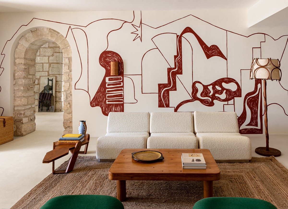 fellinysl's tweet image. L’Étoile des Baux in Les Baux-de-Provence, France. Designed by Thibaud Elzièr + Robin Michel + Joséphine Fossey.