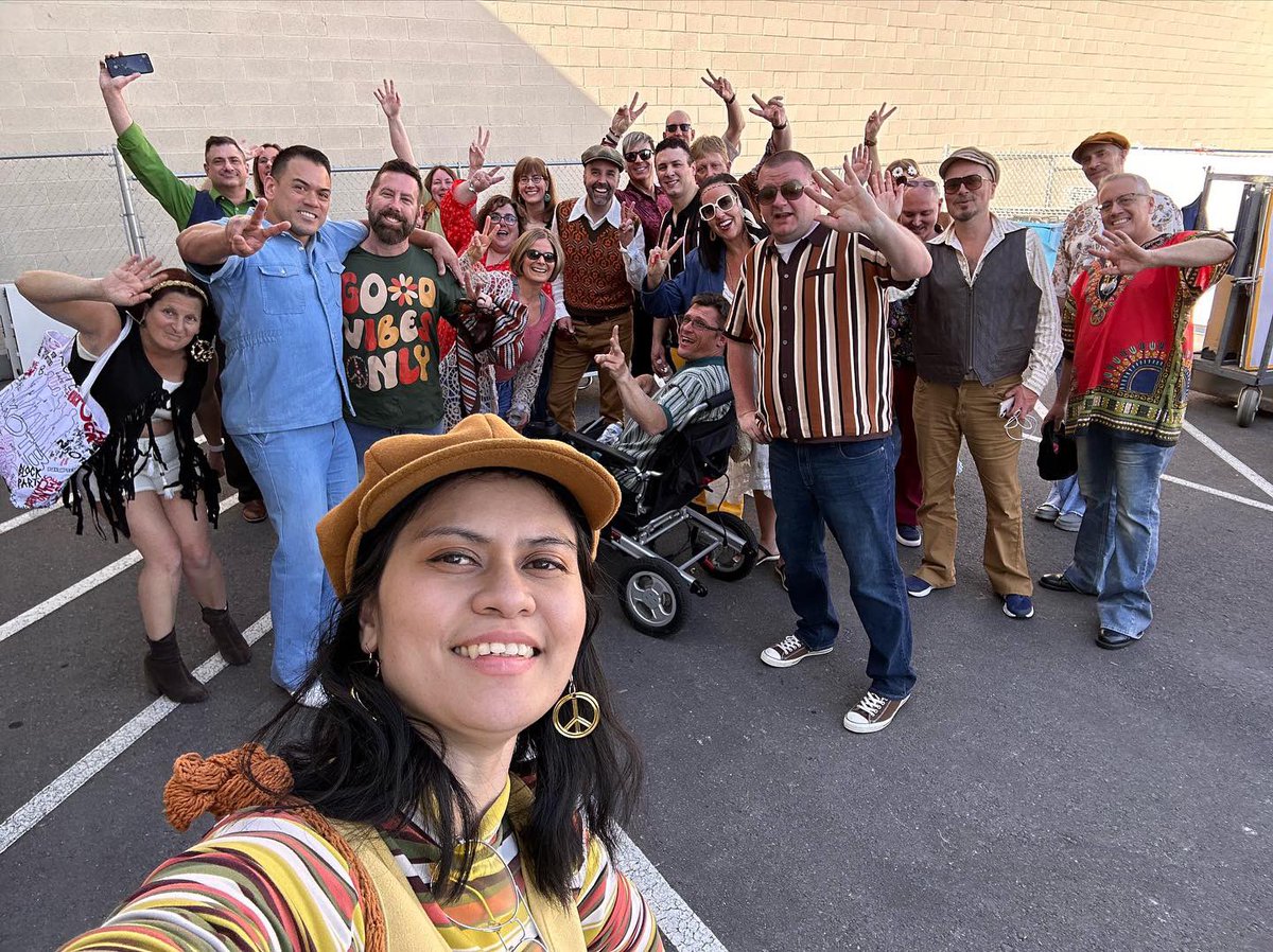 MichelleMacumbe's tweet photo. FBF to the #70s ✌🏻☮️ ! I had my board recert exam Tues at noon then hopped a flight ✈️ at 535pm to #LasVegas to be in @DebbieGibson ‘s #LoveDontCare music🎶 video🎥🤩🥰. #DebbieGibson #TheBodyRemembers #Thankful4Debbie #DiamondDebhead #Thankful #Debhead #VegasBaby #VivaLasVegas https://t.co/WTOWLX6NAA
