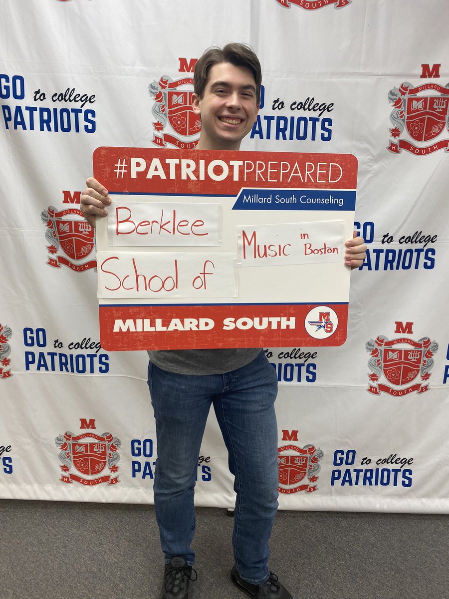 MSCounseling's tweet photo. These Patriots are #PatriotPrepared &amp; ready to venture to different corners of the country! We are so proud of you all! @MSHSactivities #CollegeDecisionDay https://t.co/D7qfJyWNxl