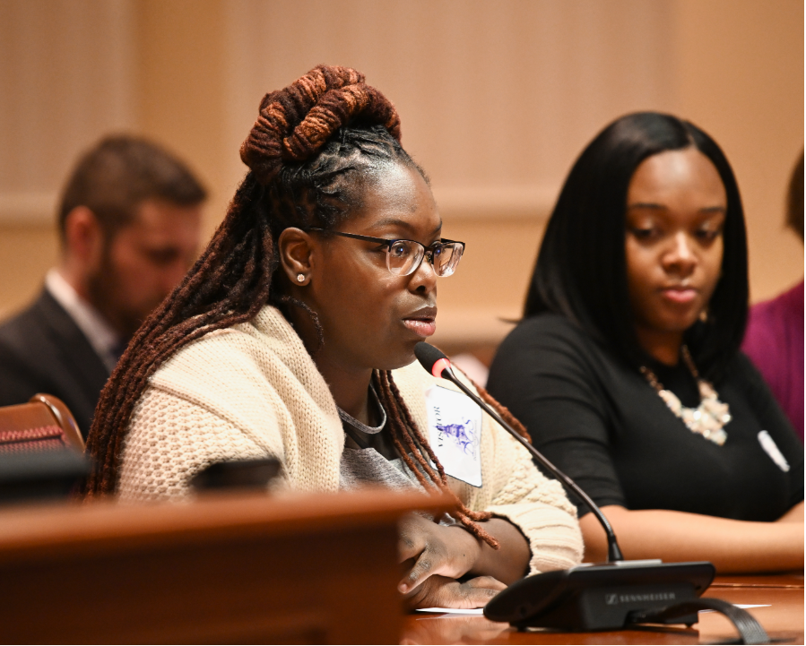 foodbankmetrodc's tweet photo. We’ve been busy during the Maryland legislative session! Among the new laws that will help our clients: 

💵 Expanded tax credits for working families  

🍎 More breakfast access for students  

⚡ Easing Medicaid and energy assistance applications for SNAP recipients (1/3) https://t.co/Sl8uaYfM39