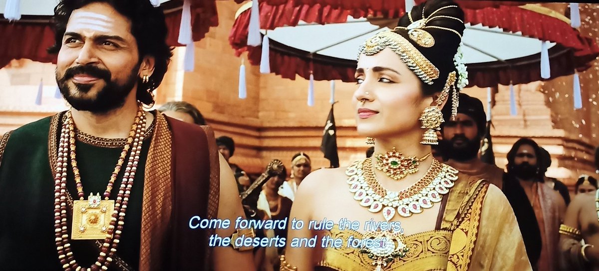rishonafernando's tweet photo. Get yourself a girl who looks at you like how kundhavai looks at vandhiyathevan. https://t.co/CWvv4Dvwow