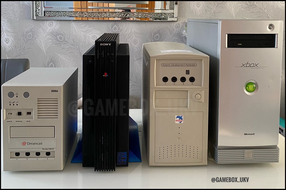 GameboxUkv's tweet image. Sixth Generation #developmentkit in one picture. From left to right #Sega #Dreamcast,  #Sony #Ps2, #Nintendo #Gamecube &amp;amp; the mighty #Microsoft Alpha I #Xbox.

#xboxplaymore #dev #developer #gamedev #gamedevelopment