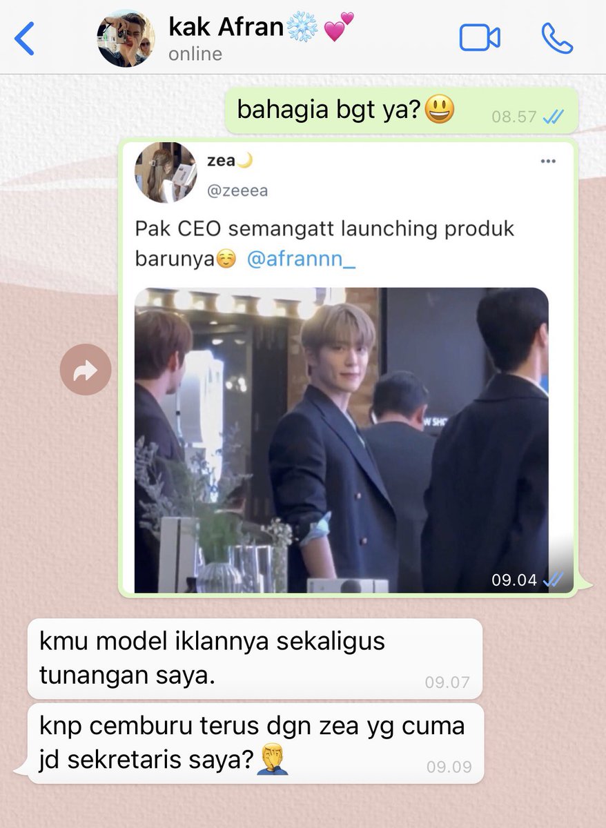 — Cemas kamu dek?

Jaehyun few tweets au