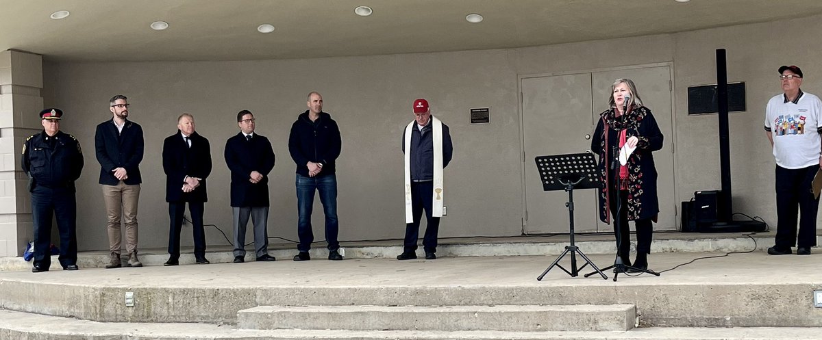 joetigani's tweet photo. April 28 community members gathered to honour and remember those who have been injured, killed and continue to suffer injuries in the workplace. We must renew our commitment promoting health and safety in all workplaces. @osbcucscso @OFLabour @StratOnLabour @CUPEOntario @cupenat https://t.co/sWDqlN3Wiy