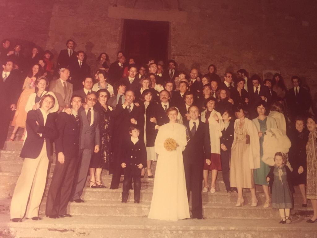 Oggi Sposi ❤️San Gimignano 28/aprile/1979...ricordando carissimi indimenticabili amici  <a href="/r_morabito/">richard c. morabito</a> <a href="/gianlucaguidi/">Gianluca Guidi 🌊🎼🎶🎶🎶🎹</a>