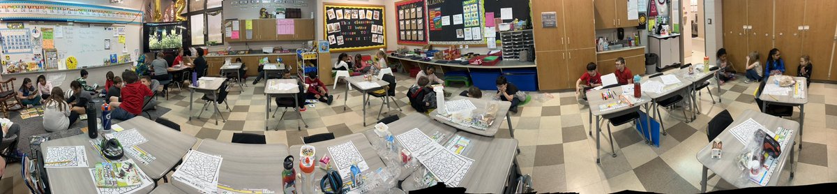 So exciting to be back with our Book Buddies this morning!! 2nd and 4th graders were eagerly reading together. What a great start to Friday.  
#newpalproud <a href="/SCEMrDehr/">SCE Assistant Principal</a>