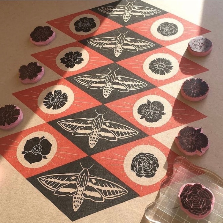 peopleofprint's tweet photo. Beautiful to see the evolution of POP Member Jennifer Zee’s Desert Blooms series ❤️
.
.
#popmembers #printspotters #printisntdead #peopleofprint #print #printmaking #printmaker #blockprint #blockprinting #blockprinted https://t.co/VK3ZS0i1rp