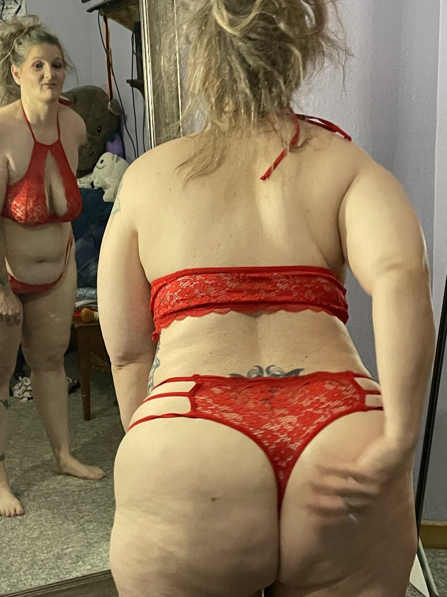 Pinklippedprin1's tweet photo. Freaky Friday with your favorite funtoy 💋😉,#ddlg,#bondage,#funtoy,#cuckgirl#kinkypinky,#curvygirlsrock,#piercednipps,#38cs,#onlyfansgirl , https://t.co/UZUngNKDJv https://t.co/TwpXbD21Ci