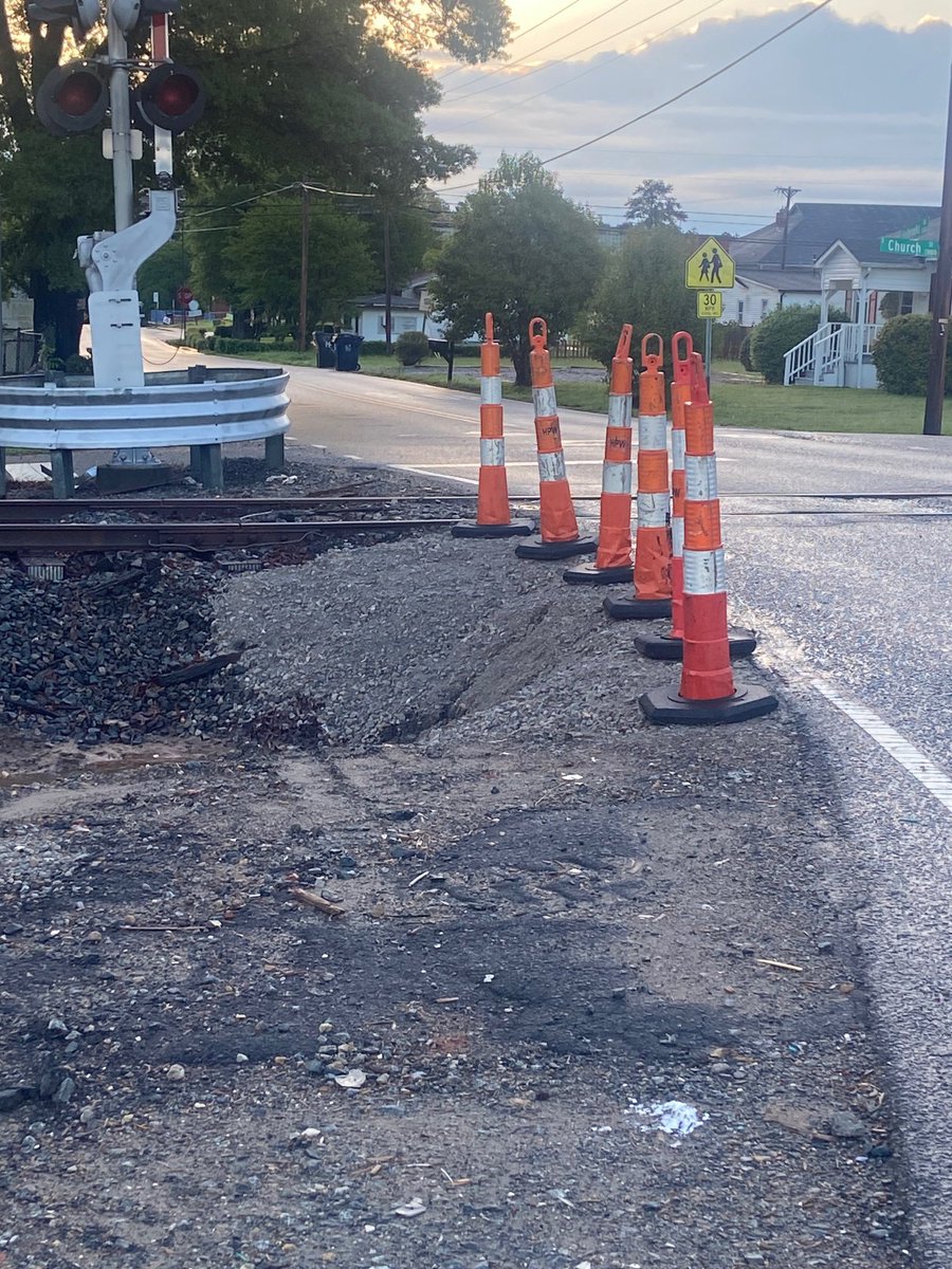 roblkidwell's tweet photo. @EricWRowell @HuntersvilleGOV @F3Stray @NCDOT @nscorp Temporary fix. Until @nscorp extends culvert.  Thank you to @HuntersvilleGOV public works for working on it. https://t.co/kxt2pr8KgU